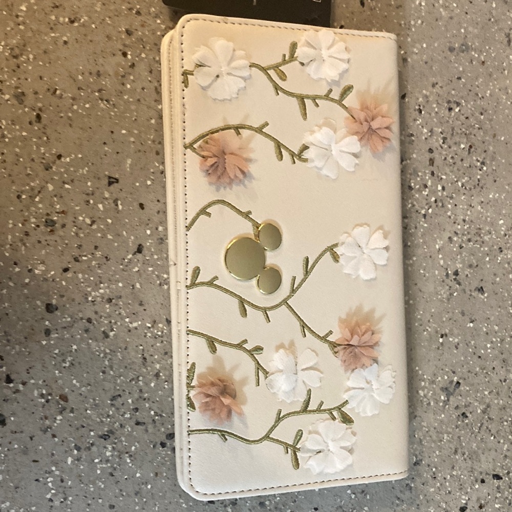 Disney Minnie Mouse Flower Stems Wallet - BoxLunch Exclusive